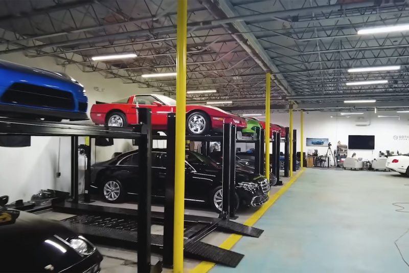 Четырёхстоечные автомобильные подъёмники в гараже